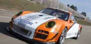 Lighter More Efficient Porsche 911 GT3 R Hybrid.