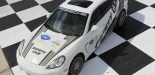 Porsche sets the pace in ALMS with Panamera, Cayenne support vehicles